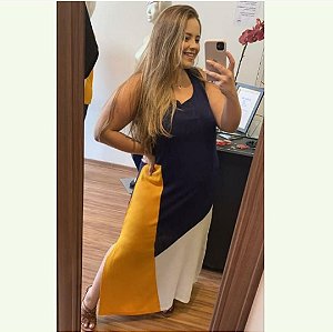 VESTIDO LONGO MIX DE CORES COM FENDA PLUS SIZE