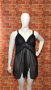 CAMISOLA PRETA DE RENDA PLUS SIZE