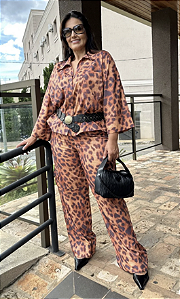 CALÇA BOLSO CAPADO SEDA ANIMAL PRINT ONÇA