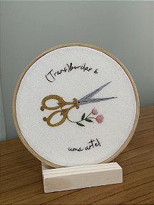 BORDADO TESOURINHA COLORIDA