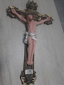 CRUCIFIXO DE RESINA DE 40 CM - TOCADO POR NOSSA SENHORA