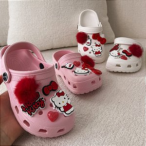 Sandália Nuvem com Kit Bottons Hello Kitty 22 ao 33