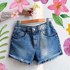 Shorts Jeans Barra Desfiada
