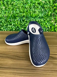 Crocs max