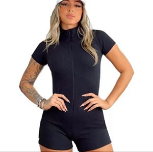 Macacão karine zíper frontal modelo gringa