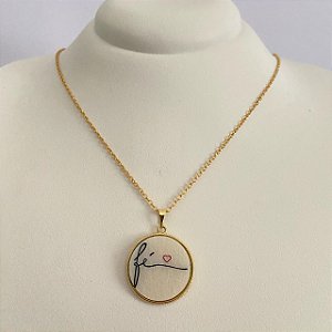 Medalhão Fé