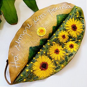 Folha Campo de Girassol Horizonte