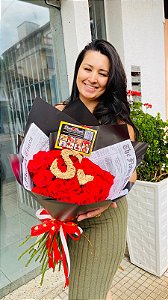 Buquê Letra 20 Rosas Importadas