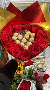 Buquê de Rosas Coração Ferrero