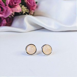 Brinco de Pedra Redonda Pequena Cristal de Rocha Banhado a Prata