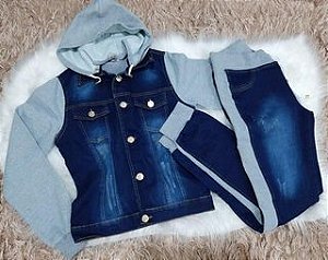 jean jacket with moletom com capuz sleeves