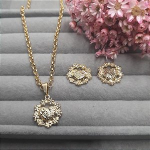 CONJUNTO CORAÇÃO E FLOR BANHADO EM OURO 18K