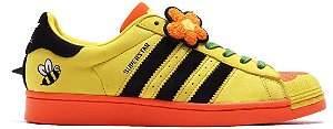 TÊNIS ADIDAS SUPERSTAR MELTING SADNESS X ' BEE WITH YOU PACK - YELLOW '