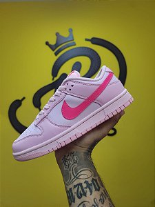 Nike Dunk Low ' Triple Pink ' - A PRONTA ENTREGA