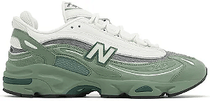 NEW BALANCE 1000 ' MALLARD GREEN SEA SALT '