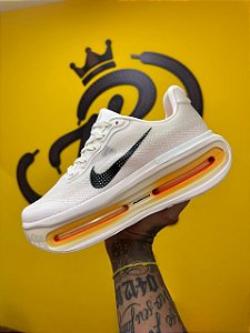 Nike Vomero Premium Sail Coconut MIlk - A PRONTA ENTREGA