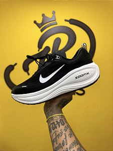 Nike Vomero Plus Black White - A PRONTA ENTREGA