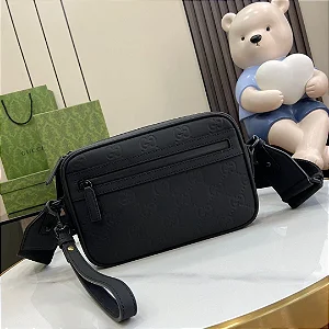 BOLSA GUCCI GG RUBBER EFFECT CROSSBODY BLACK