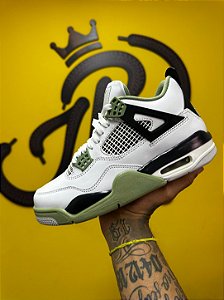 Air Jordan 4 Retro Oil Green - A PRONTA ENTREGA