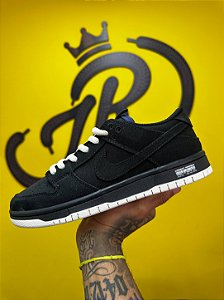 Nike Dunk Low SB x Gnarhunters - A PRONTA ENTREGA