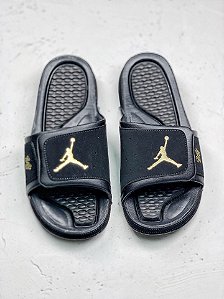 CHINELO AIR JORDAN HIDRO 5 'BLACK GOLD'