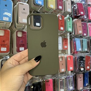 Capa Verde Musgo Estilo Original para iPhone 14