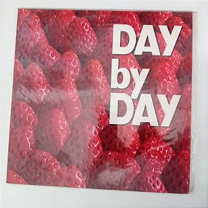 Disco de Vinil Day Bay Day/ um Piano ao Cair a Tarde Interprete Varios Artistas [usado]
