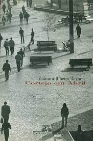 Livro Cortejo em Abril Autor Tavares, Zulmira Ribeiro (1998) [usado]