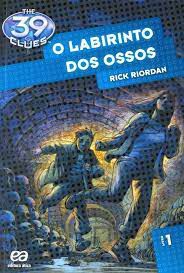Livro o Labirinto dos Ossos - The 39 Clues Livro 1 Autor Riordan, Rick (2013) [seminovo]