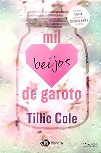 Livro Mil Beijos de Garoto Autor Cole, Tillie (2022) [seminovo]