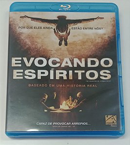 Dvd Evocando Espíritos [blu-ray] Editora Peter Cornwell [seminovo]