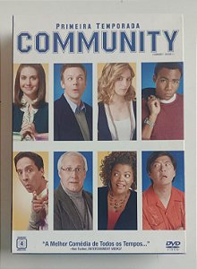 Dvd Community - Primeira Temporada [4 Discos] Editora Dan Harmon [usado]