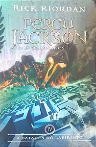 Livro a Batalha do Labirinto - Percy Jackson e os Olimpianos 4 Autor Riordan, Rick (2020) [seminovo]