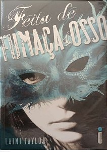 Livro Feita de Fumaça e Osso Autor Taylor, Laini (2012) [seminovo]