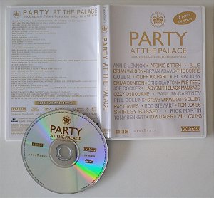 Dvd Party At The Palace - The Queen''s Concerts, Buckingham Palace Editora (2002) [seminovo]