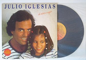 Disco de Vinil de Niña a Mujer - Lp 1981 Interprete Julio Iglesias (1981) [usado]
