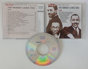 Cd a Jazz Hour With Interprete Ramsey Lewis Trio [seminovo]
