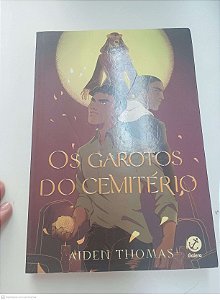 Livro os Garotos do Cemiterio Autor Thomas, Aiden (2021) [usado]
