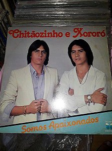 Disco de Vinil Chitãozinho & Xororó - Somos Apaixonados Interprete Chitãozinho & Xororó (1982) [usado]