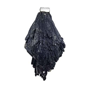 Pingente de Cianita Negra (Vassoura de Bruxa) - Limpeza Energética e Proteção