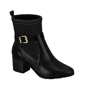 Bota Modare Cano Curto Matelasse com Fivela