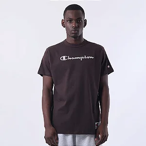CAMISETA CHAMPION LIFE SCRIPT RUST LOGO MARROM