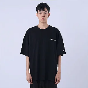 CAMISETA OVERSIZED CHAMPION LIFE CIRCA INK BLACK
