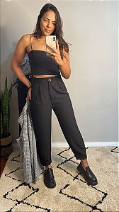 Calça cenoura zíper