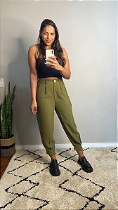 Calça cenoura zíper