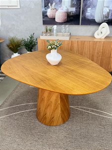 Mesa de Jantar Orgânica 1,35 laminada