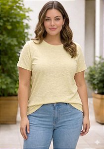 Camiseta Básica Feminina Amarela Plus size do XP ao G5