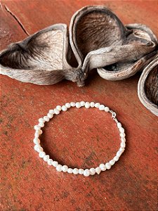 Tornozeleira pérolas barrocas