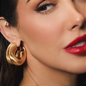 Brinco de Argola Acetinada Orgânica - Dourado Maximaista