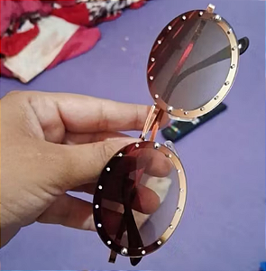 Óculos pedraria marrom